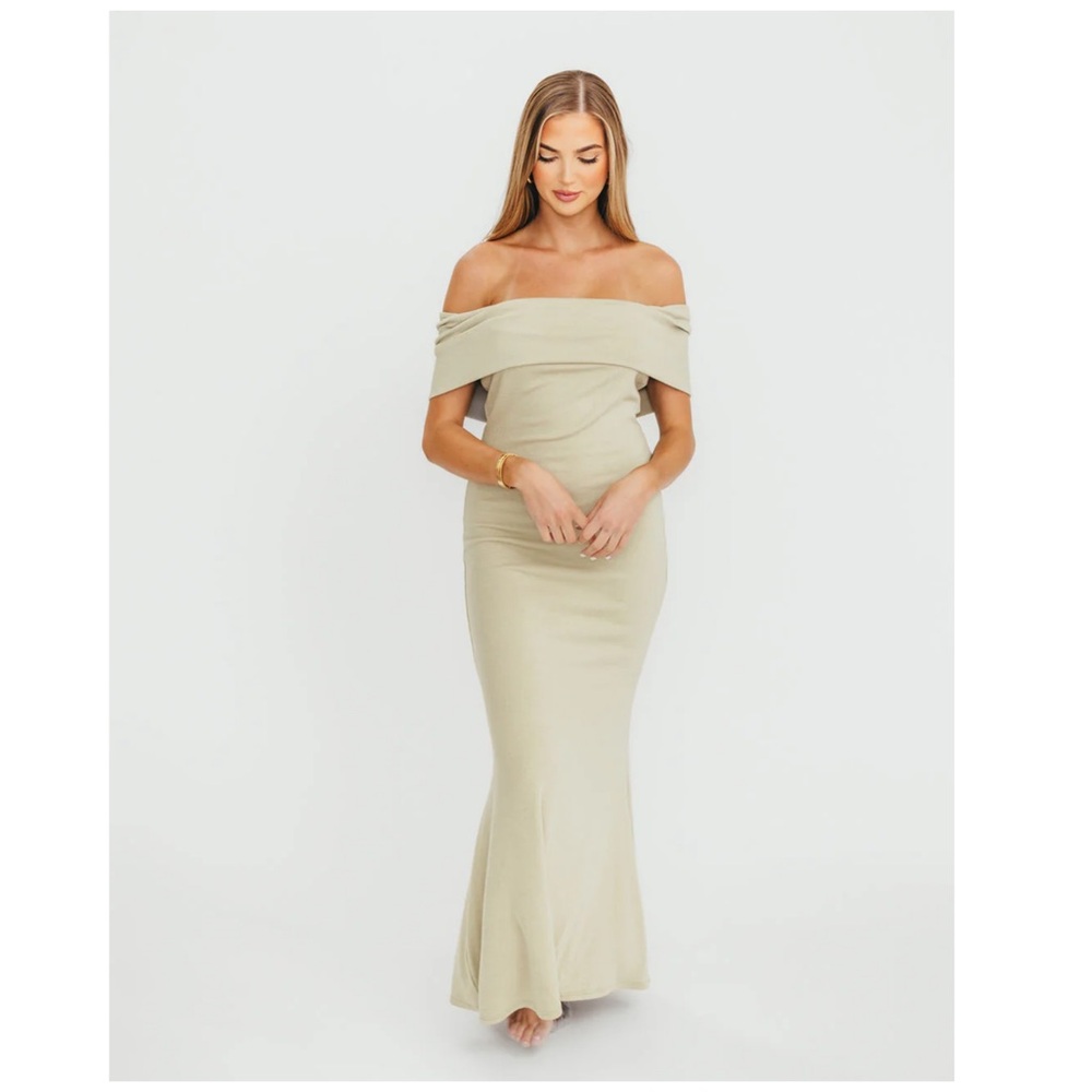 Worth Collective Off-The-Shoulder “Bump Friendly” Dress